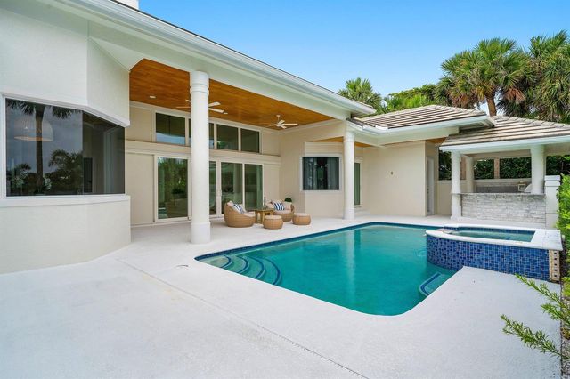 2925 SE Dune Drive, Hutchinson Island, FL 34996