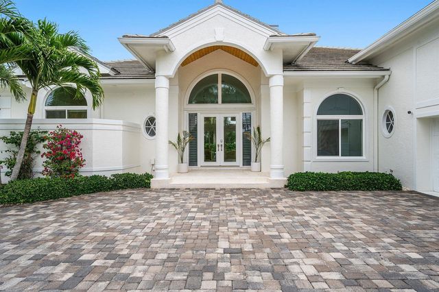 2925 SE Dune Drive, Hutchinson Island, FL 34996