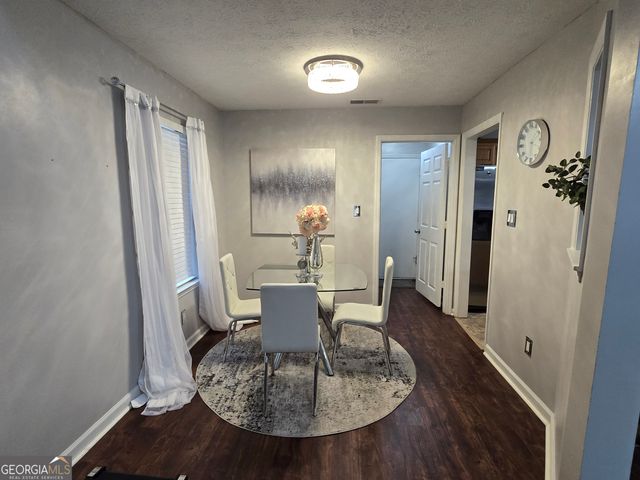 3226 Lindas Circle SE, Conyers, GA 30013