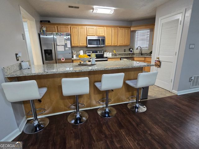 3226 Lindas Circle SE, Conyers, GA 30013