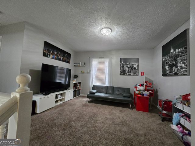 3226 Lindas Circle SE, Conyers, GA 30013