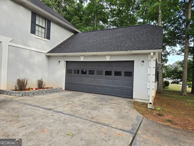 3226 Lindas Circle SE, Conyers, GA 30013