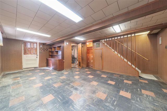 24-10 154th Street, Whitestone, NY 11357