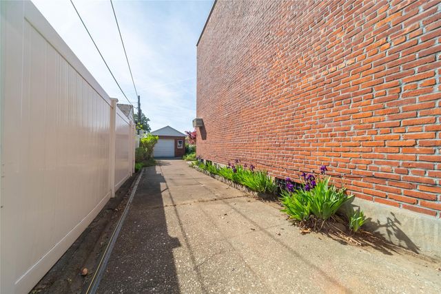 24-10 154th Street, Whitestone, NY 11357