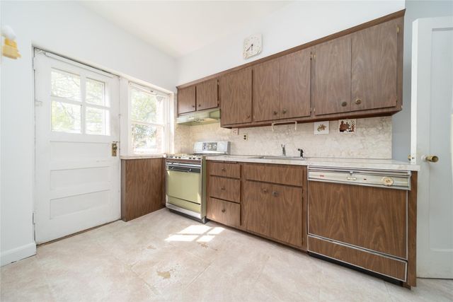 24-10 154th Street, Whitestone, NY 11357