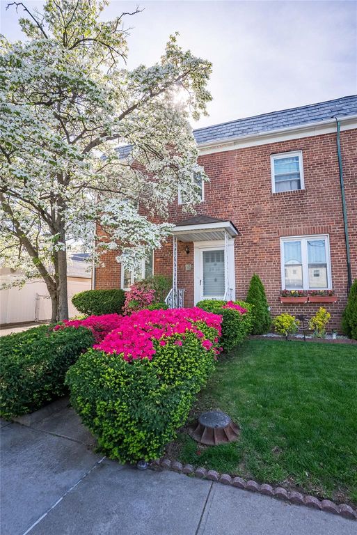 24-10 154th Street, Whitestone, NY 11357