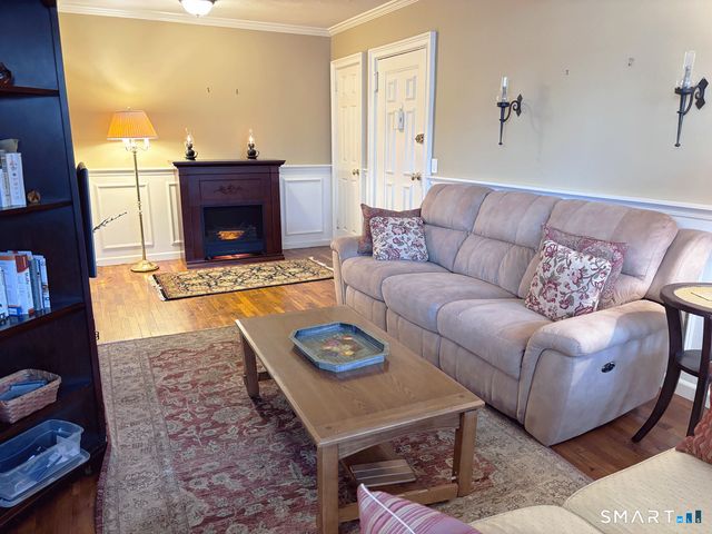 11 Bedford Avenue APT G1, Norwalk, CT 06850