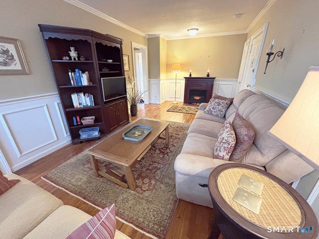 11 Bedford Avenue APT G1, Norwalk, CT 06850