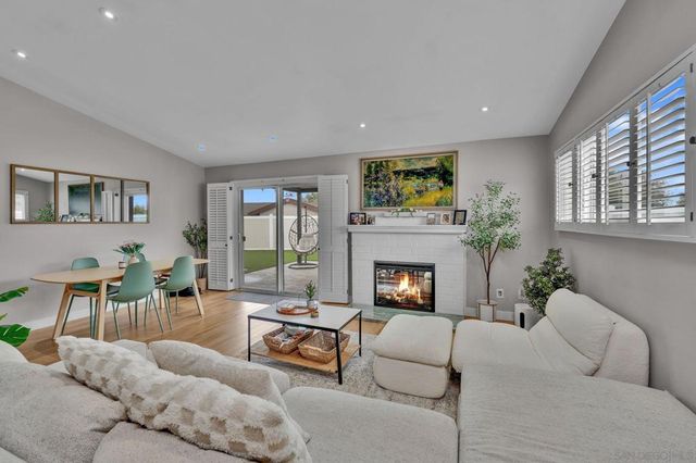 5985 Zora, La Mesa, CA 91942