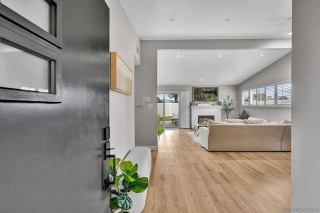 5985 Zora, La Mesa, CA 91942