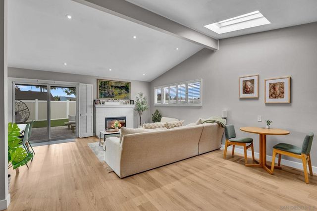 5985 Zora, La Mesa, CA 91942