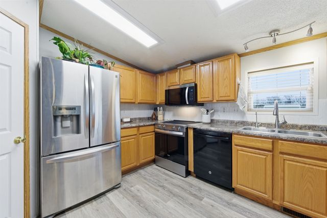 9110 SW Anna, Augusta, KS 67010