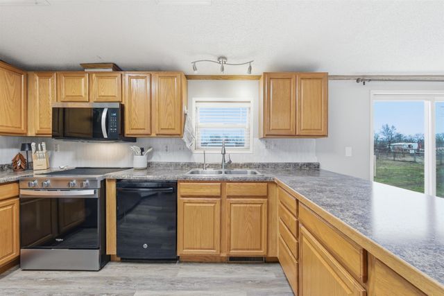 9110 SW Anna, Augusta, KS 67010