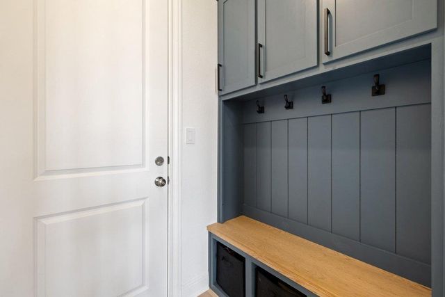 365 Pear Tree LN, Austin, TX 78737