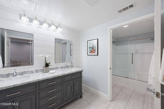 291 Riverdale Court 106, Camarillo, CA 93012