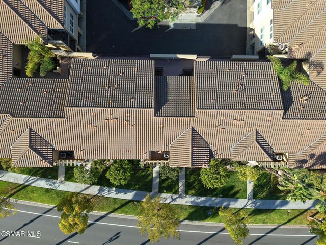 291 Riverdale Court 106, Camarillo, CA 93012