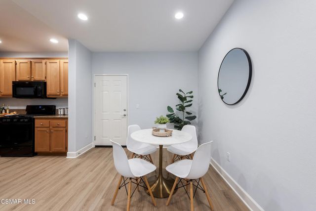 291 Riverdale Court 106, Camarillo, CA 93012