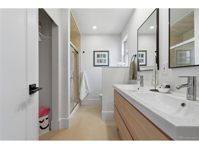 8855 E Easter Ave, Centennial, CO 80112