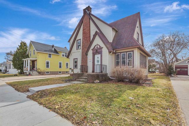 829 PROSPECT AVENUE, Oshkosh, WI 54901