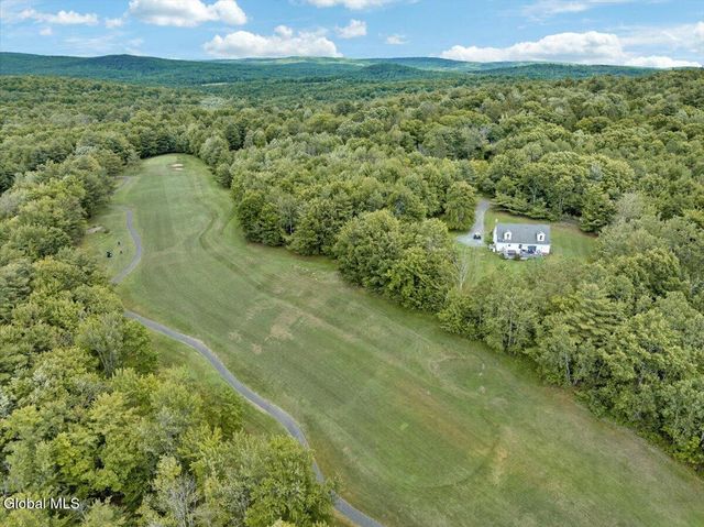 53 N Nassau Lane, Nassau, NY 12018