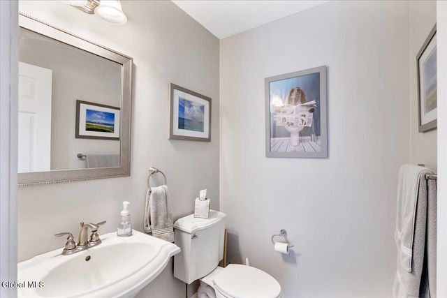 53 N Nassau Lane, Nassau, NY 12018