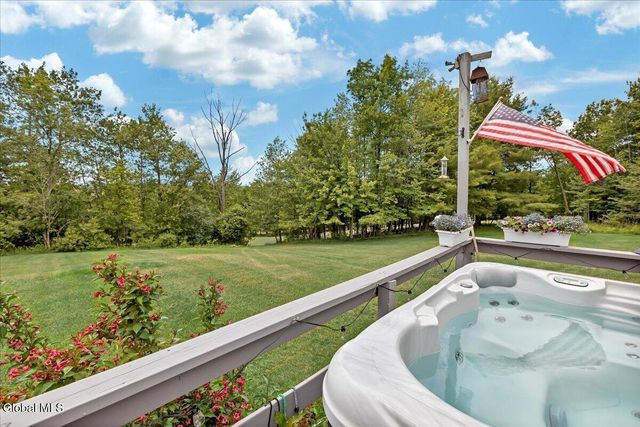 53 N Nassau Lane, Nassau, NY 12018