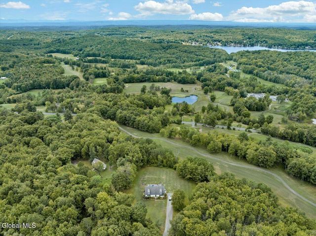 53 N Nassau Lane, Nassau, NY 12018