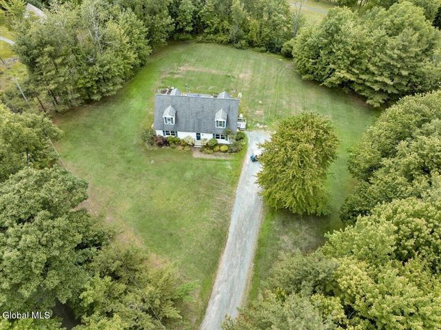 53 N Nassau Lane, Nassau, NY 12018