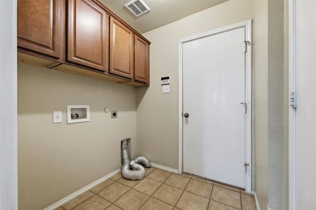 5917 Stone Mountain Road, The Colony, TX 75056