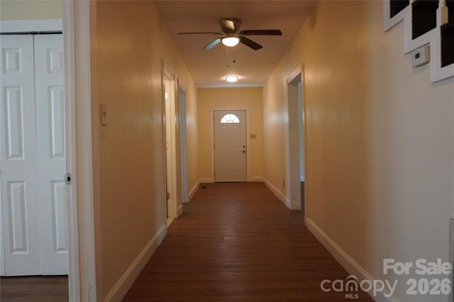 415 E Georgia Avenue, Bessemer City, NC 28016