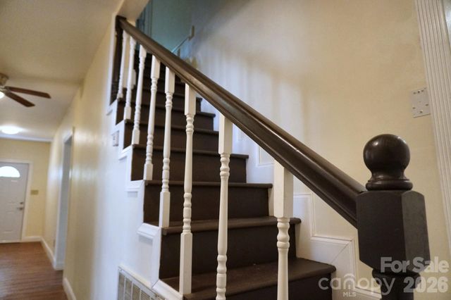 415 E Georgia Avenue, Bessemer City, NC 28016