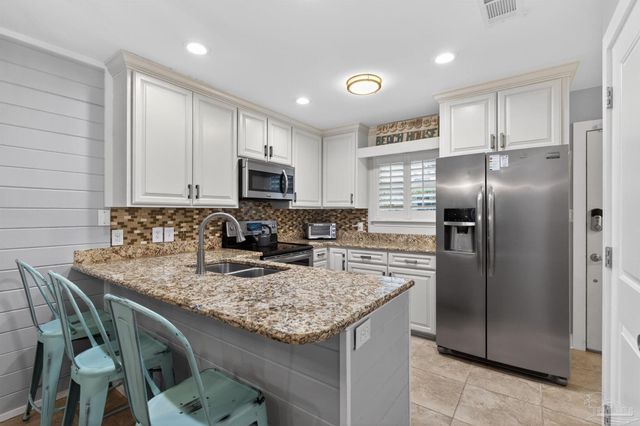 389 Club House Dr 4G, Gulf Shores, AL 36542