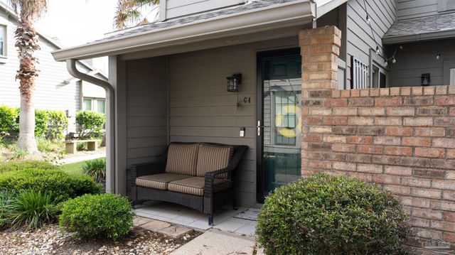389 Club House Dr 4G, Gulf Shores, AL 36542