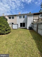 17 CANDLEWICK CT, New Castle, DE 19720