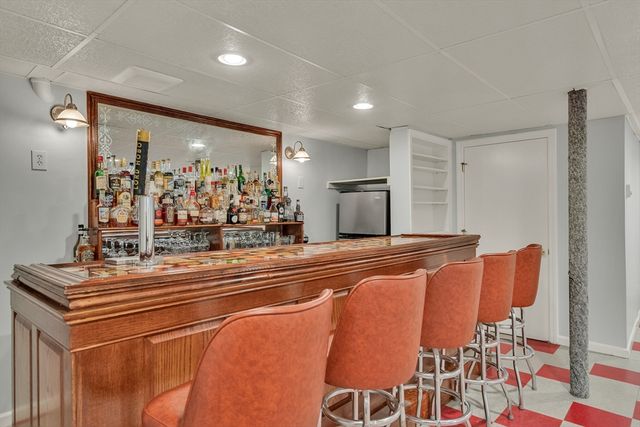 10 Gately Dr, Woburn, MA 01801