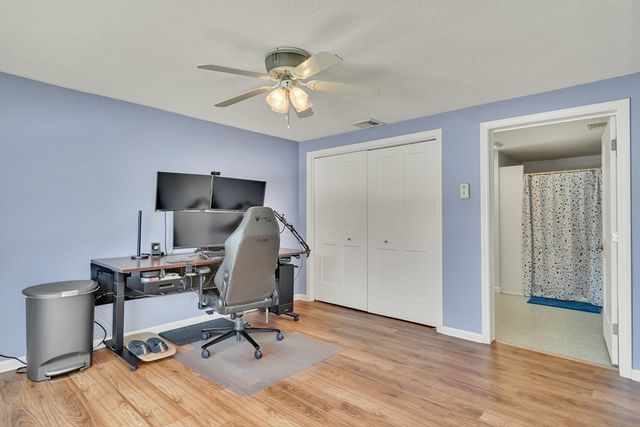 10 Gately Dr, Woburn, MA 01801