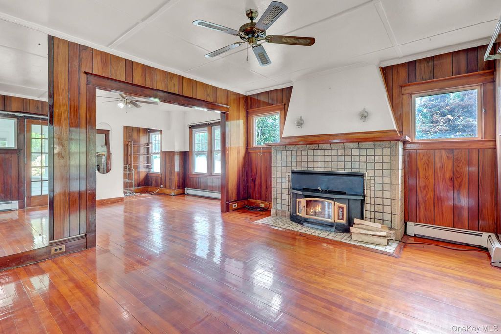 30 Brentwood Parkway, Brentwood, NY 11717 — photo 5