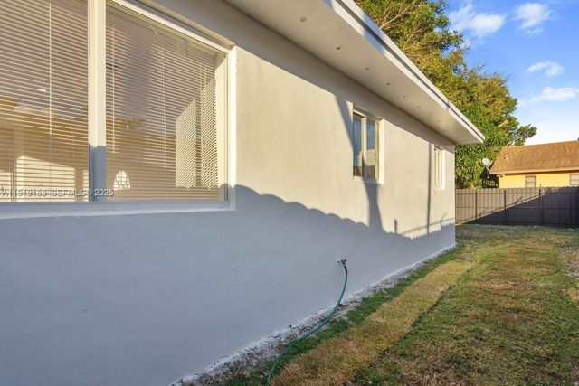 5521 NW 10th Ave, Miami, FL 33127