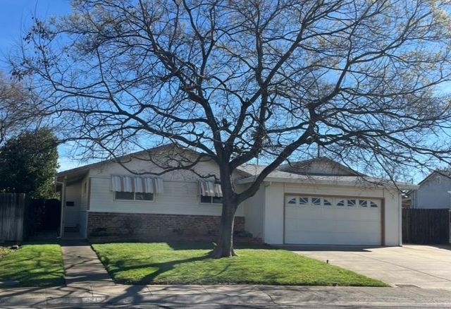 3212 Portsmouth Dr, Rancho Cordova, CA 95670