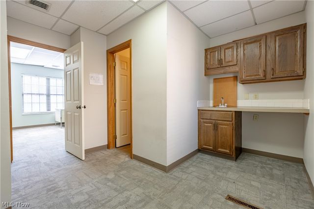 133 Wilbur Drive NE B11, North Canton, OH 44720