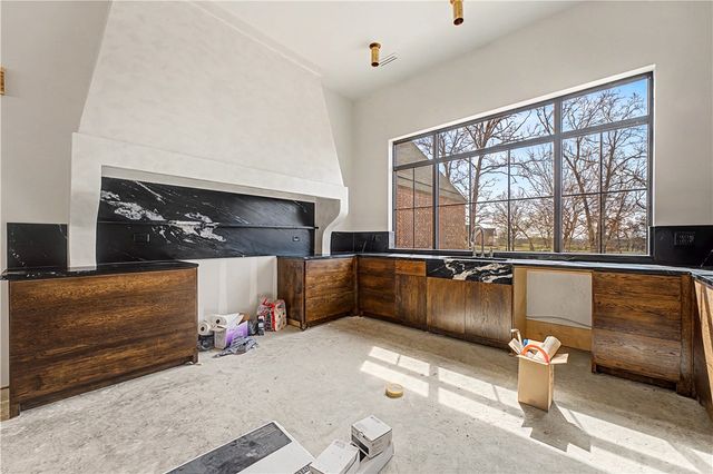 18318 Pepper Hills Drive, Siloam Springs, AR 72761