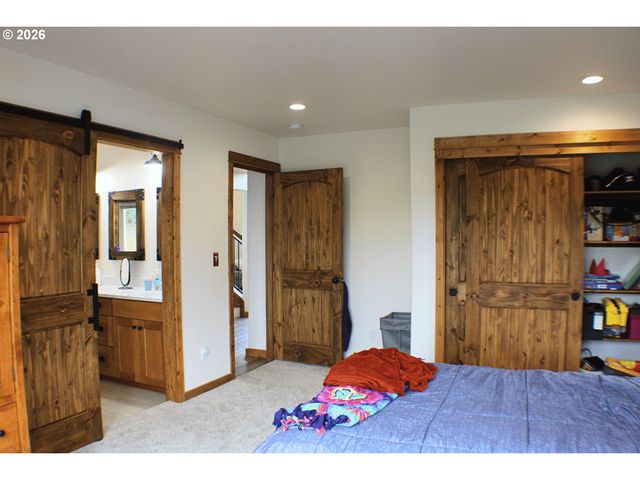 3716 WEAVER Rd, Riddle, OR 97469