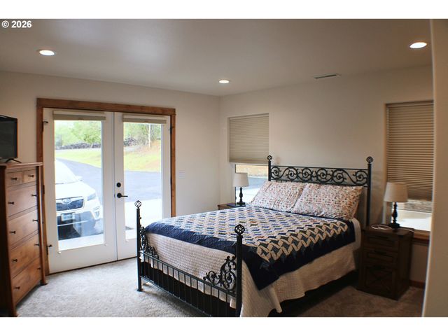 3716 WEAVER Rd, Riddle, OR 97469