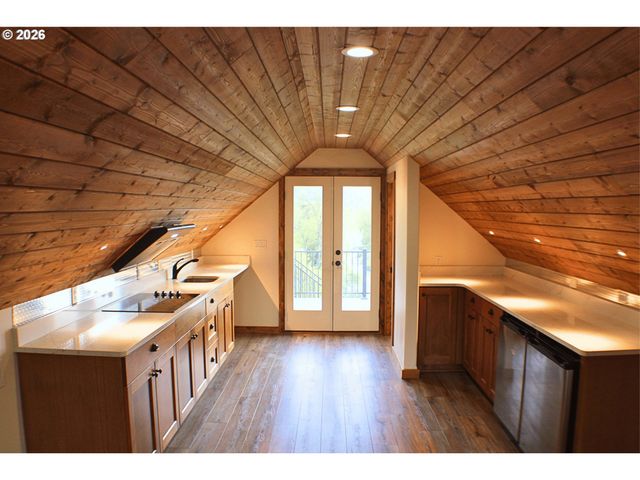 3716 WEAVER Rd, Riddle, OR 97469