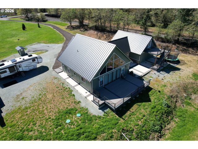3716 WEAVER Rd, Riddle, OR 97469