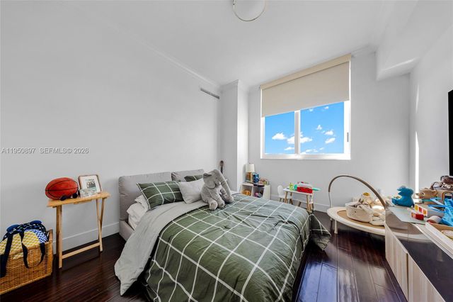 1745 E Hallandale Beach Blvd 2407W, Hallandale Beach, FL 33009