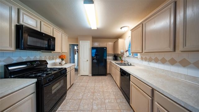 6114 Verde Valley Drive, Houston, TX 77396