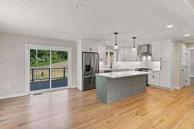 31 Moose Brook Lane, Hancock, NH 03449