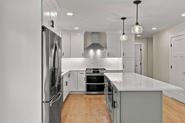 31 Moose Brook Lane, Hancock, NH 03449
