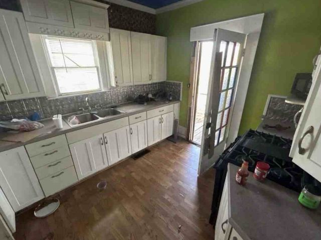 513 W Jefferson Street, Waxahachie, TX 75165